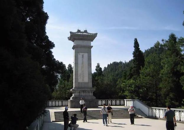 井岡山景區(qū)<a href=/tour/route1/10.html target=_blank class=infotextkey>黃洋界</a>