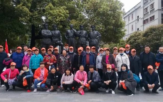 父母?jìng)儏⒂^八一起義紀(jì)念館